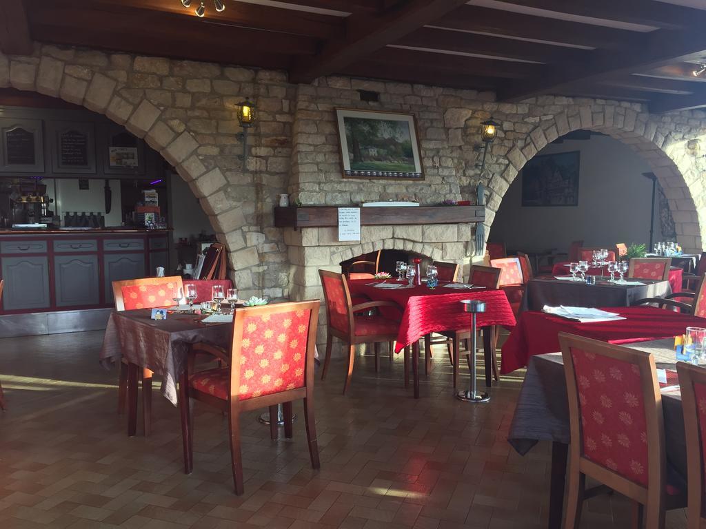 Hotel La Table Des Bons Peres Bislée Exterior foto